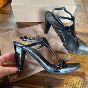 Donald J. Pliner Peggy heels